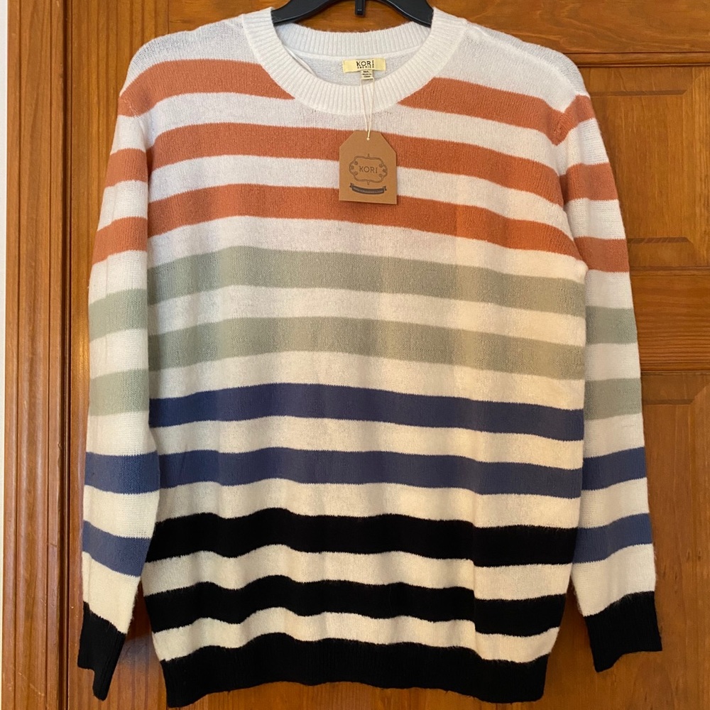 Brand New Kori Sweater M/L